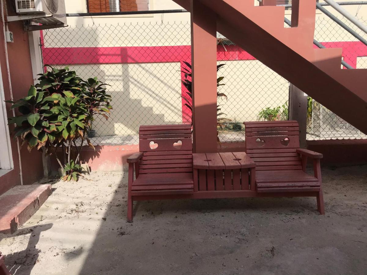Tropical Paradise Express Caye Caulker Exterior photo