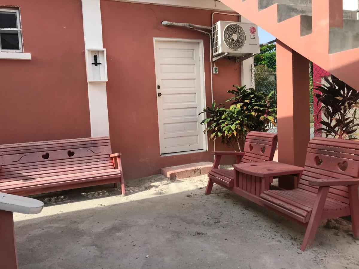 Tropical Paradise Express Caye Caulker Exterior photo