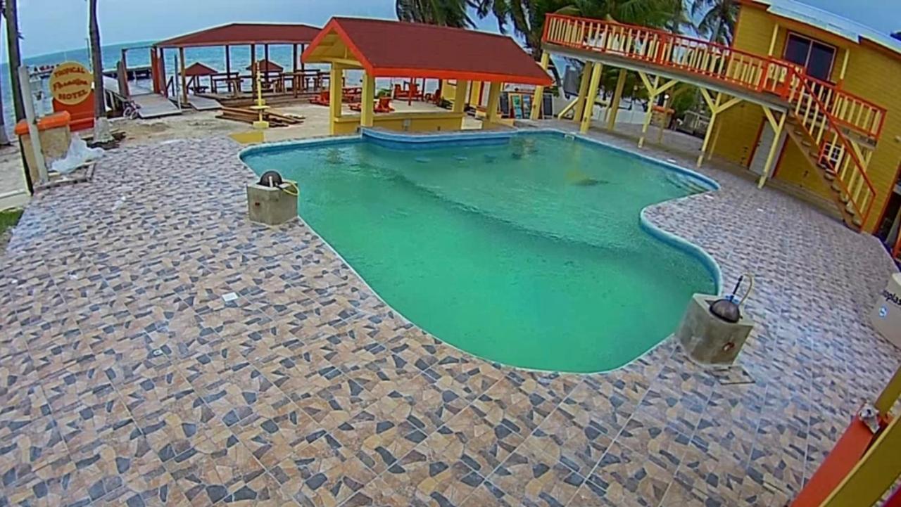 Tropical Paradise Express Caye Caulker Exterior photo